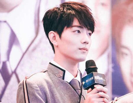 杨紫肖战娱乐圈吃瓜爆料,揭秘明星幕后故事 第3张 杨紫肖战娱乐圈吃瓜爆料,揭秘明星幕后故事 第3张